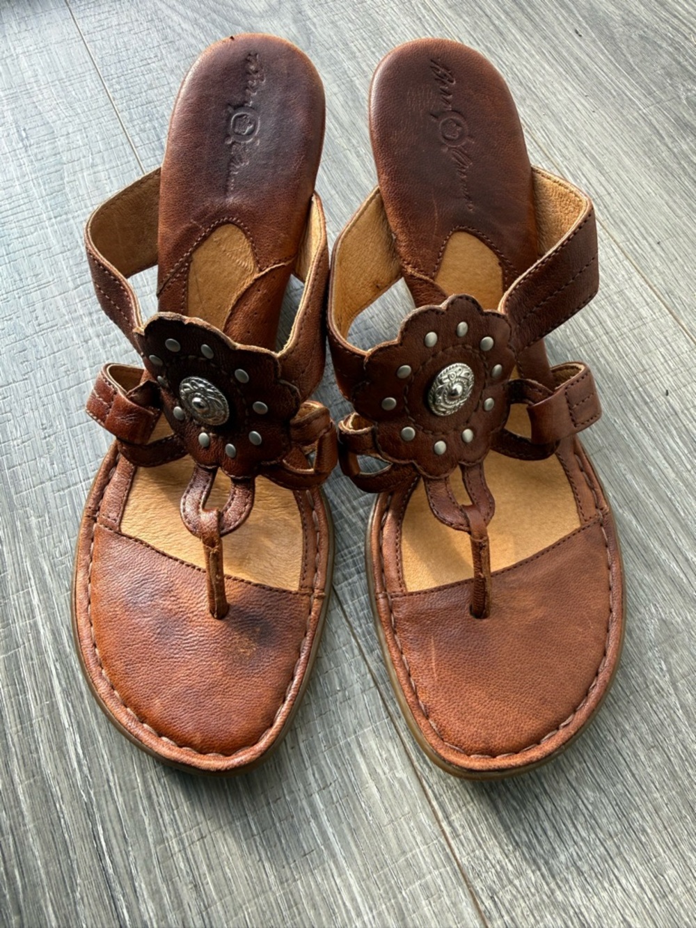 Born Brown Leather Flower Thong Sandals
